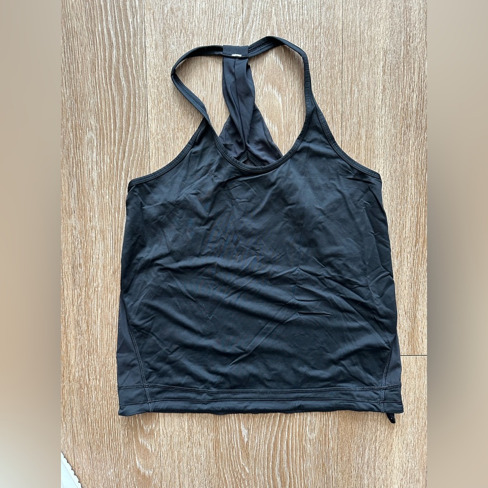 Lululemon workout top